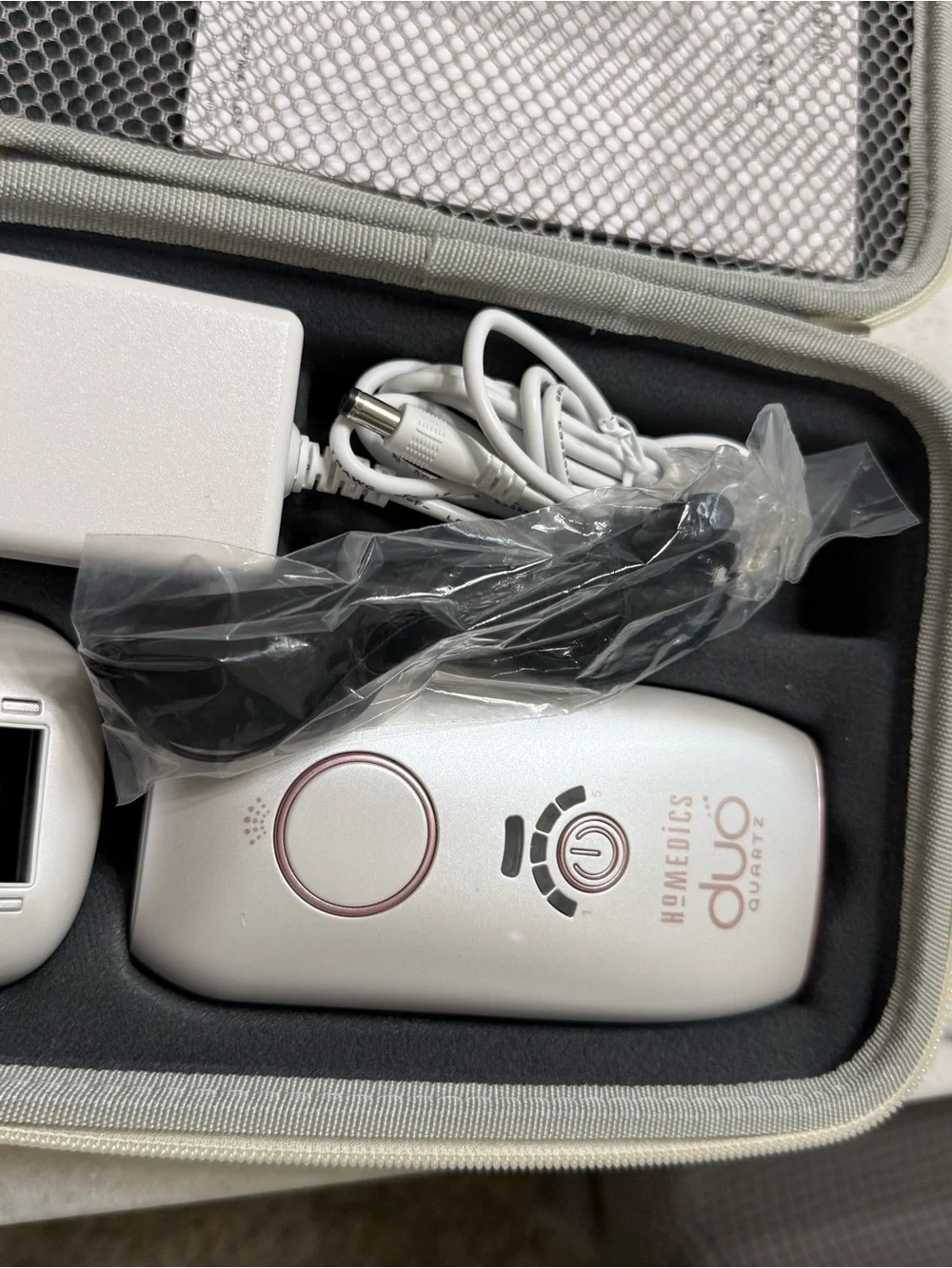 HoMedics Duo Quartz Permanent Hair Reduction Device - White with Pink Accents